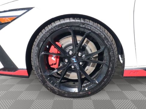 New 2025 Hyundai Elantra N Base image 4