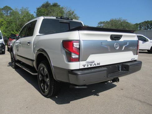 Used 2023 Nissan Titan Platinum Reserve w/ Moonroof Package AWD/4WD image 5