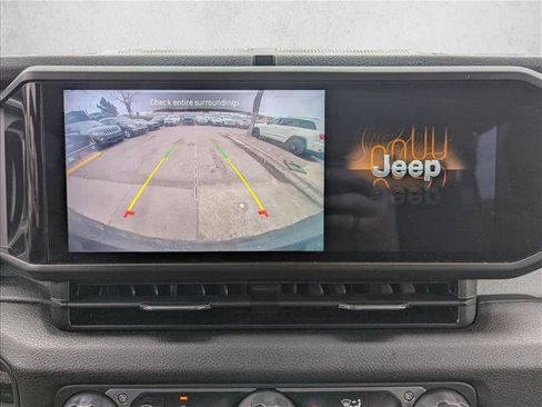 Used 2024 Jeep Wrangler Willys image 13