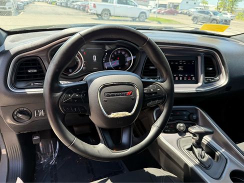 Used 2019 Dodge Challenger SXT AWD/4WD image 12