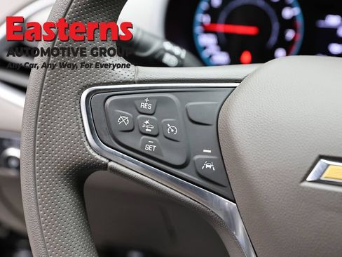 Used 2025 Chevrolet Malibu LT FWD image 15