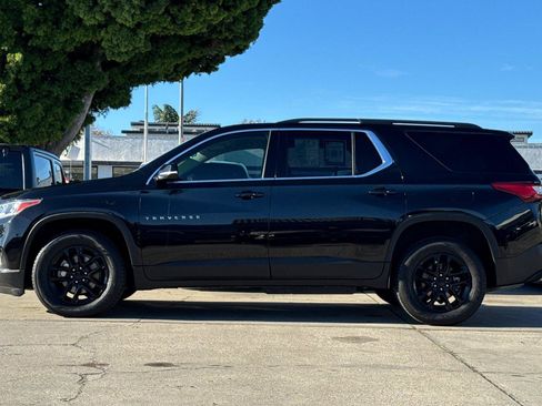 Used 2020 Chevrolet Traverse LT w/ LPO, Black Accent Package image 8