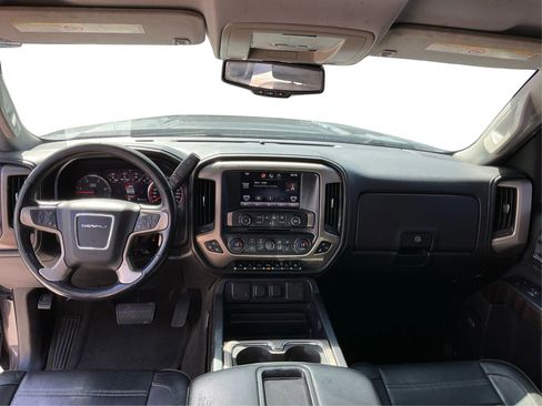 Used 2015 GMC Sierra 2500 Denali w/ Duramax Plus Package image 23