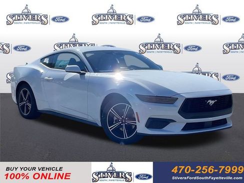 Used 2025 Ford Mustang Coupe RWD image 1