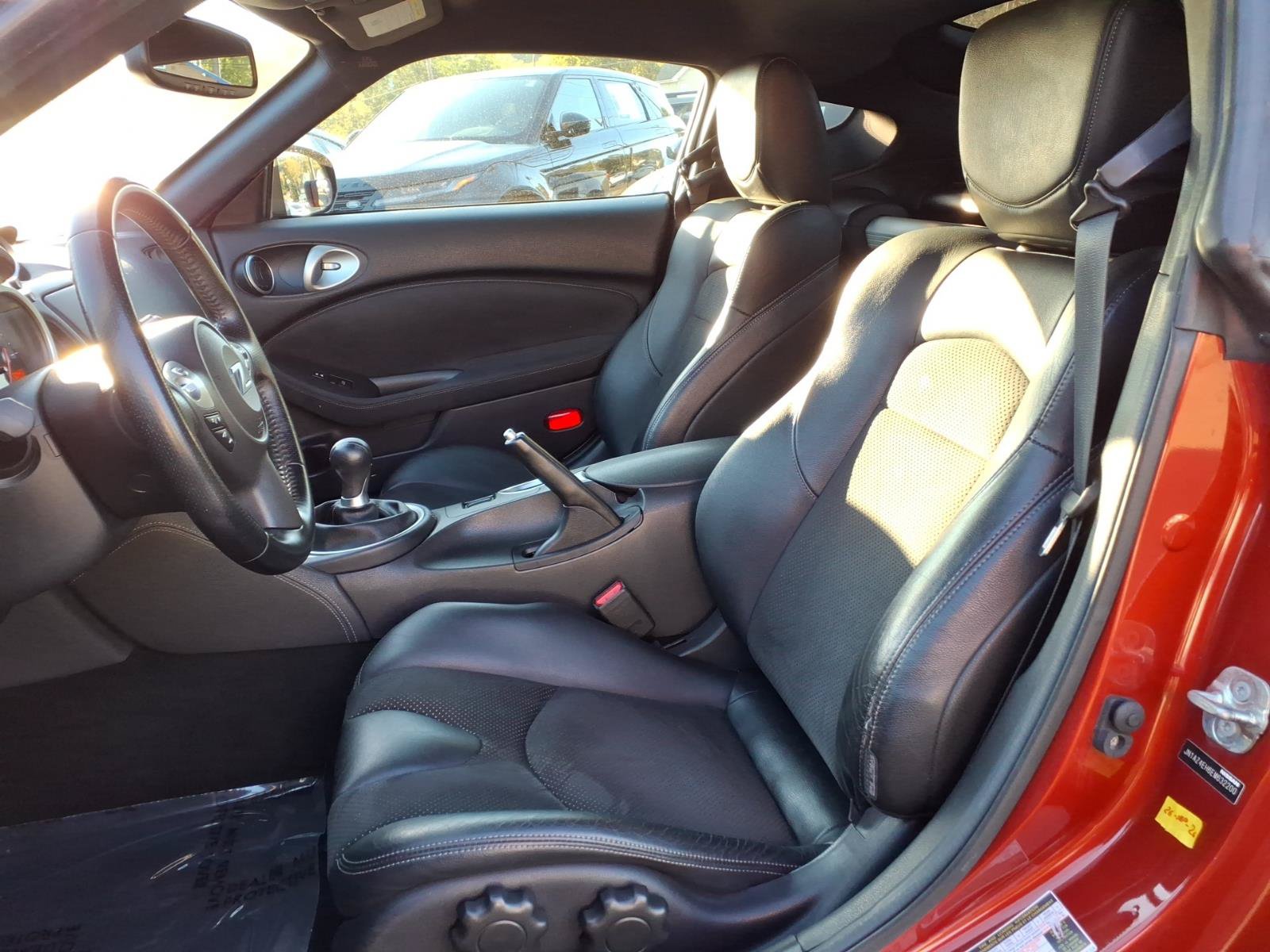 Used 2014 Nissan 370Z Touring w/ Sport Package RWD image 16