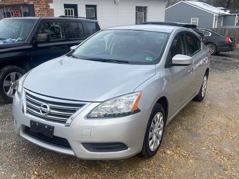 Used 2015 Nissan Sentra S image 2