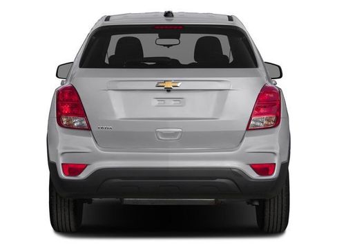 Used 2017 Chevrolet Trax LS FWD image 8