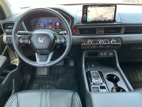 Used 2024 Honda Pilot Elite image 7