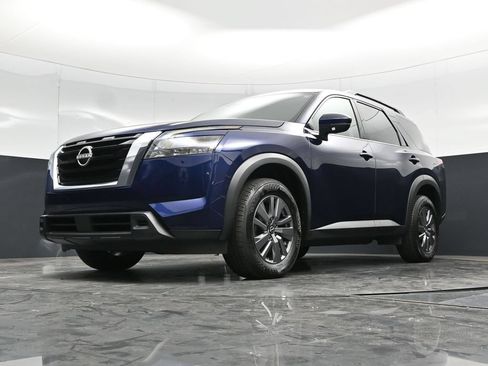 Used 2025 Nissan Pathfinder SV AWD/4WD image 53