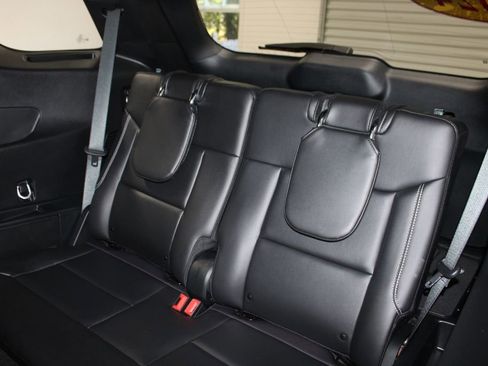 Used 2024 Ford Explorer ST w/ Equipment Group 401A image 27