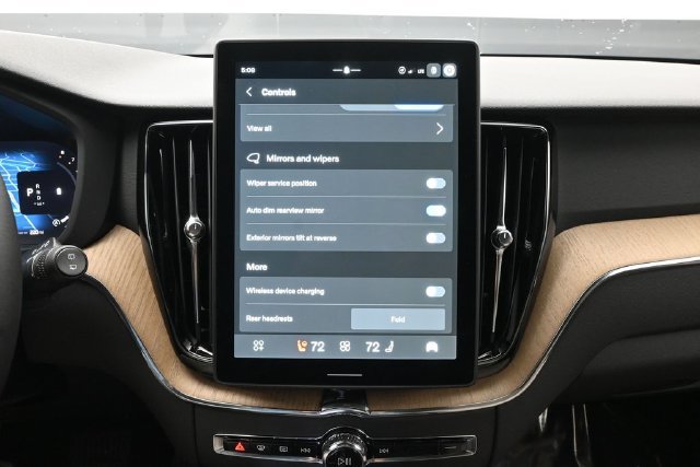 New 2026 Volvo XC60 B5 Plus w/ Protection Package Premier AWD/4WD image 19