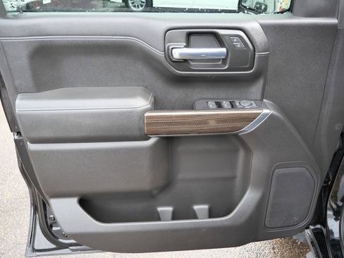 Used 2020 Chevrolet Silverado 1500 LT image 24