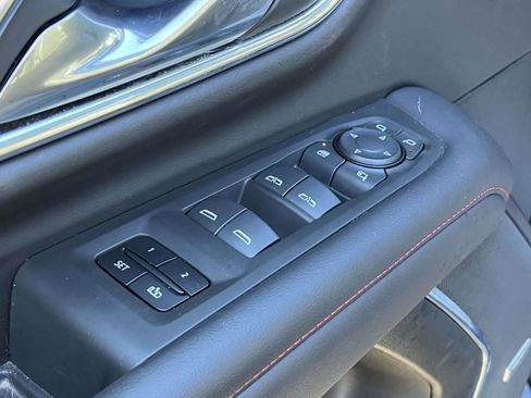 Used 2022 Chevrolet Tahoe RST image 18