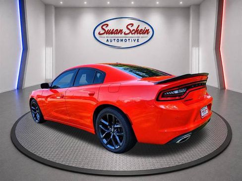 Used 2021 Dodge Charger SXT w/ Blacktop Package RWD image 7
