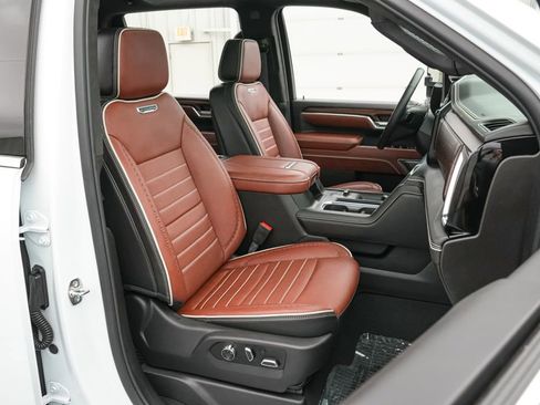 Used 2025 GMC Sierra 2500 Denali Ultimate image 27