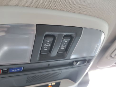 Used 2025 Subaru Impreza 2.0i Sport image 21