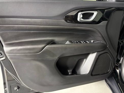 New 2026 Jeep Compass Latitude AWD/4WD image 14