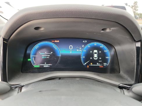 Used 2025 Toyota Camry XLE FWD image 17