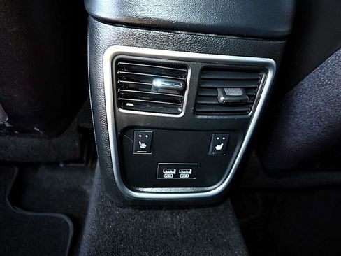 Used 2019 Dodge Charger Scat Pack w/ Plus Group RWD image 12