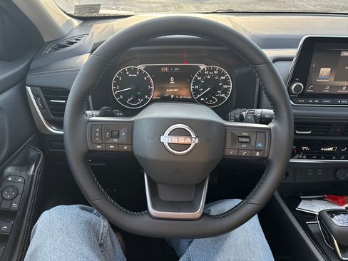 New 2026 Nissan Rogue SV image 15