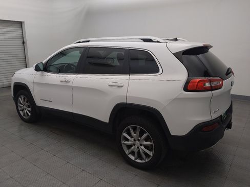Used 2018 Jeep Cherokee Limited w/ Luxury Group AWD/4WD image 3