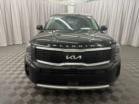 Used 2022 Kia Telluride LX AWD/4WD image 2