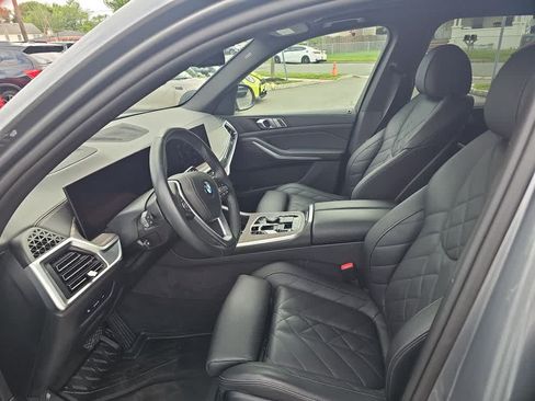 Used 2024 BMW X5 xDrive40i w/ Parking Assistance Package AWD/4WD image 10