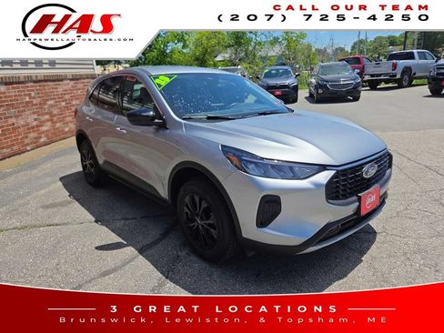 Used 2023 Ford Escape Active AWD/4WD image 5