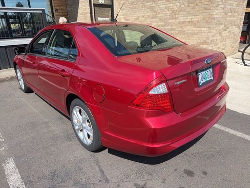 Used 2012 Ford Fusion SE FWD image 4