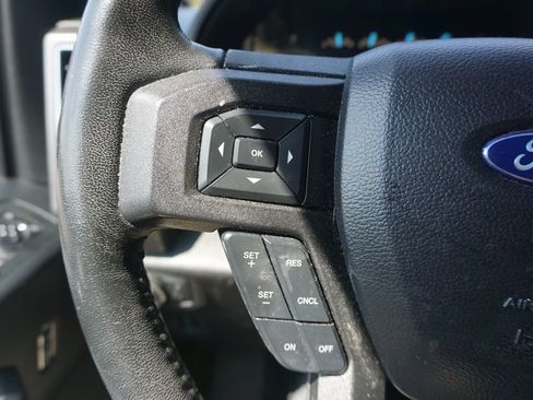 Used 2018 Ford F150 XLT w/ Equipment Group 302A Luxury AWD/4WD image 7
