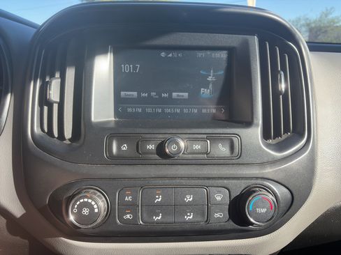 Used 2017 Chevrolet Colorado W/T w/ WT Convenience Package RWD image 15