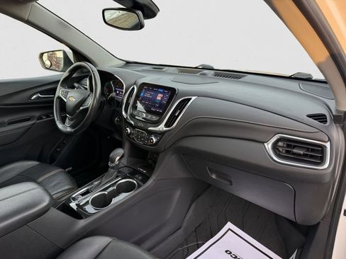 Used 2022 Chevrolet Equinox Premier image 13