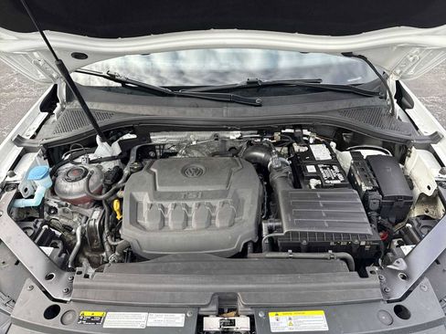 Used 2022 Volkswagen Tiguan SE R-Line AWD/4WD image 18