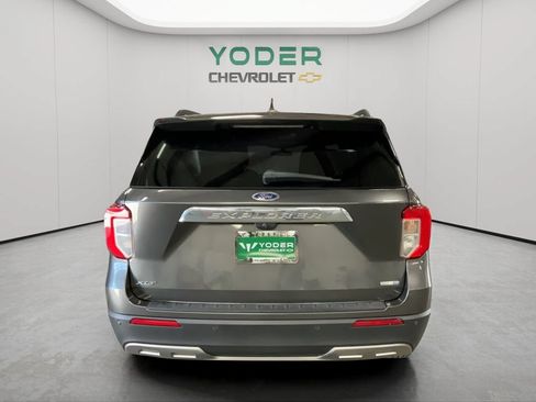 Used 2020 Ford Explorer XLT w/ Equipment Group 202A AWD/4WD image 8