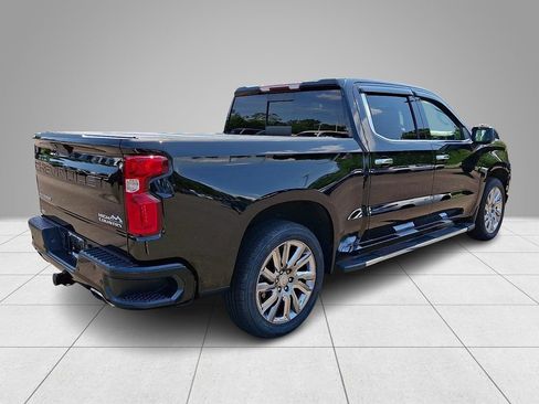 Used 2019 Chevrolet Silverado 1500 High Country w/ High Country Premium Package AWD/4WD image 5
