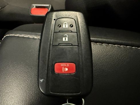 Used 2022 Toyota Corolla SE image 16