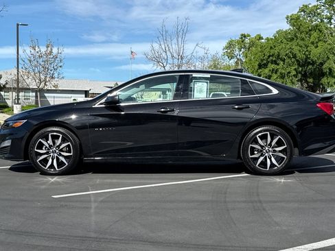 Used 2025 Chevrolet Malibu RS FWD image 14