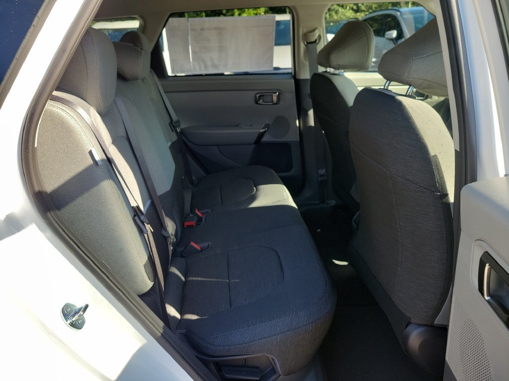 New 2027 Kia Seltos LX FWD image 12