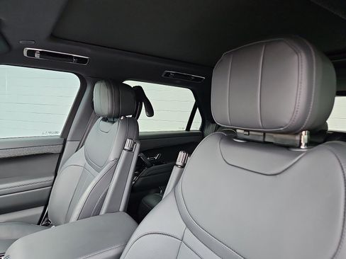 Used 2025 Land Rover Range Rover Sport Dynamic SE AWD/4WD image 9
