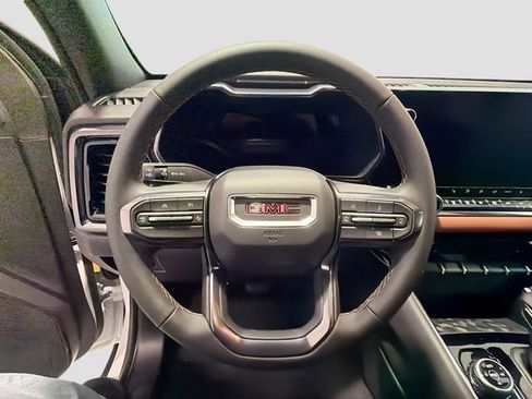 New 2026 GMC Canyon AT4 image 9