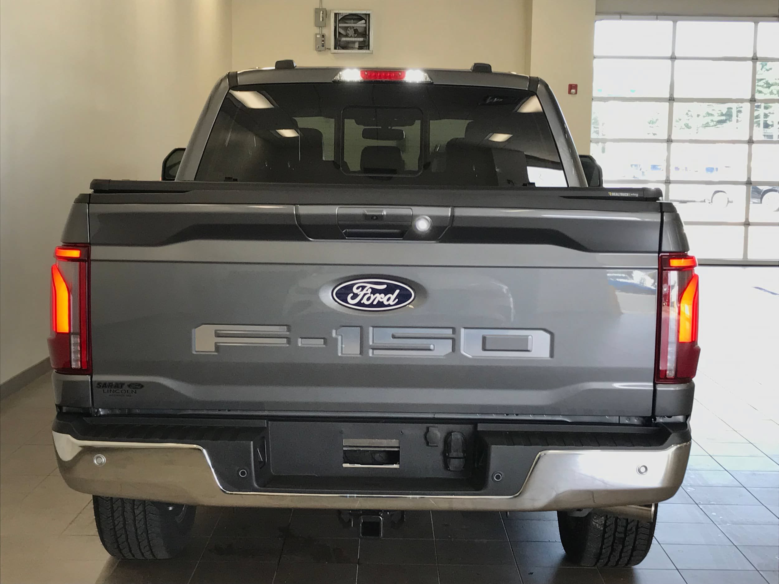 Used 2025 Ford F150 Lariat w/ Equipment Group 501A Mid AWD/4WD image 6