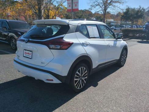Used 2021 Nissan Kicks SR image 5