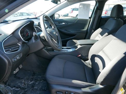 Used 2020 Chevrolet Malibu LT image 7