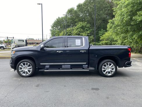 Used 2023 Chevrolet Silverado 1500 High Country w/ High Country Premium Package AWD/4WD image 6