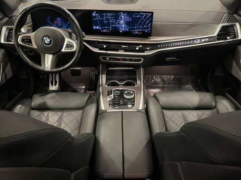 Certified 2023 BMW X7 xDrive40i w/ Executive Package image 16