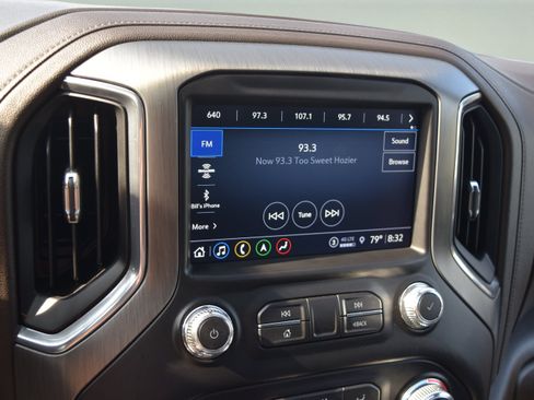 Used 2022 GMC Sierra 2500 Denali w/ Denali Ultimate Package AWD/4WD image 17