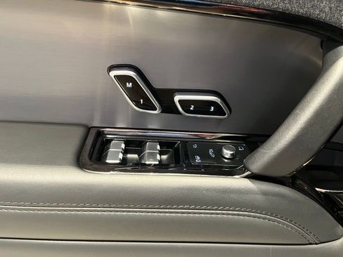 Used 2023 Land Rover Range Rover Sport SE Dynamic AWD/4WD image 19