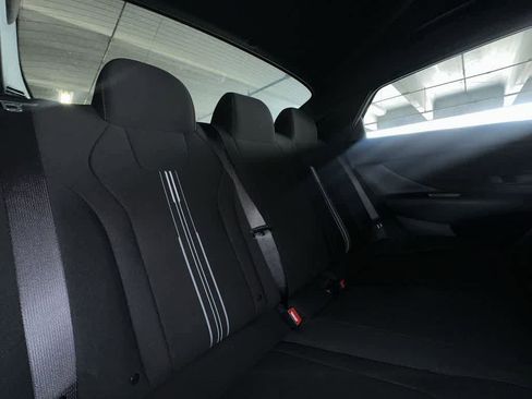 Used 2025 Hyundai Elantra Sport FWD image 26