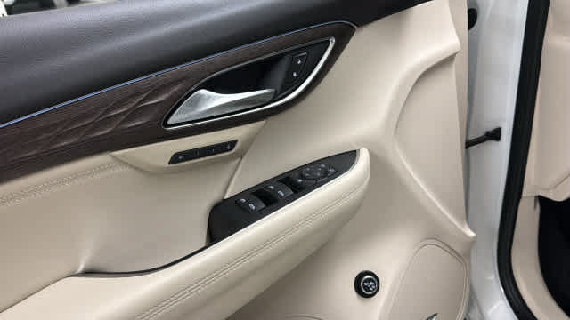 Used 2023 Buick Envision Avenir AWD/4WD image 2