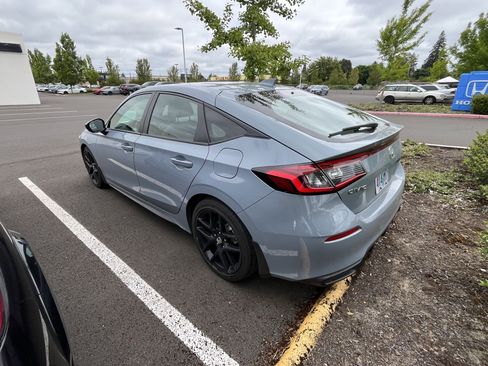 Used 2024 Honda Civic Sport image 2